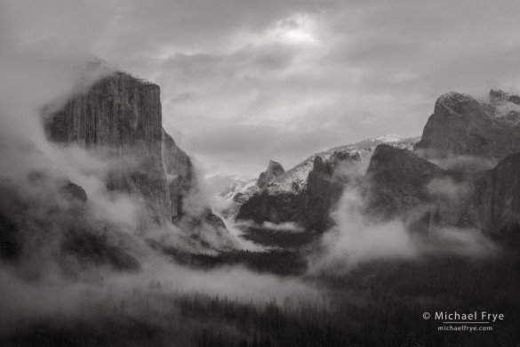 Clouds and mist from Tunnel View, Yosemite NP, CA, USA
