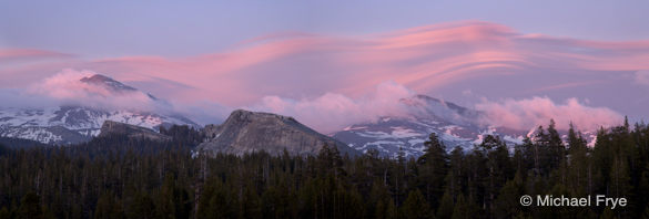 0210-4337 Lenticular cloud above Mounts Dana and Gibbs