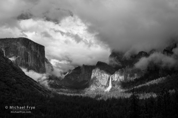 Clearing rainstorm from Tunnel View, Yosemite NP, CA, USA