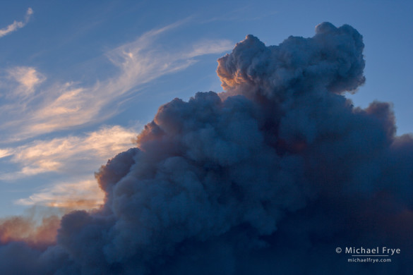 Pyrocumulus cloud created by the Rim Fire, Yosemite NP, CA, USA