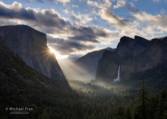 Sunbeams from Tunnel View, spring, Yosemite NP, CA, USA