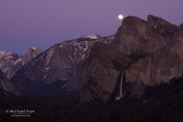 Moon rising over Cathedral Rocks from Tunnel View, Yosemite NP, CA, USA