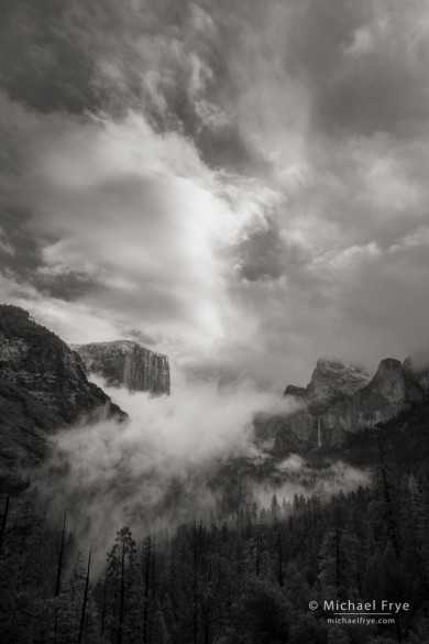 Clouds and mist from Tunnel View, Yosemite NP, CA, USA