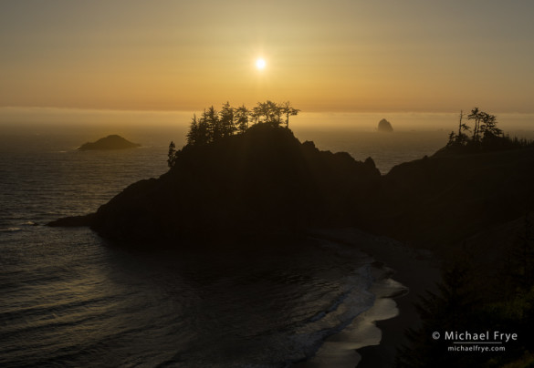 Sun setting over the Pacific Ocean, Samual H. Boardman SP, OR, USA