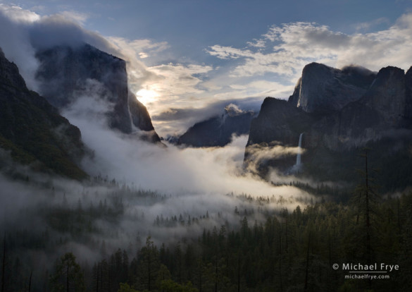 Swirling mist from Tunnel View, Yosemite NP, CA, USA