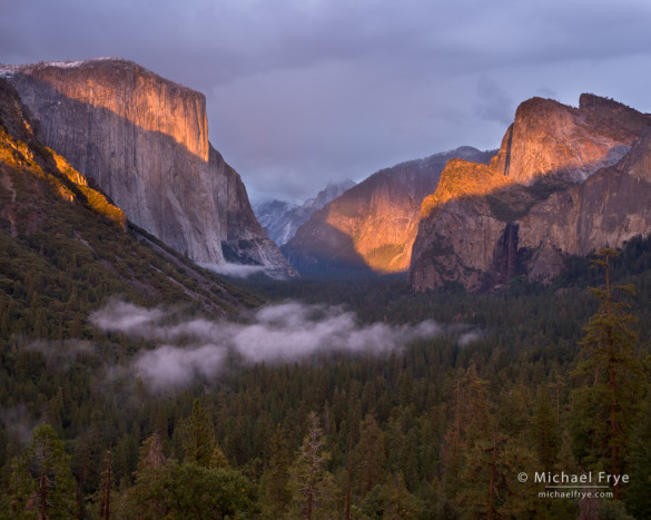 Autumn sunset from Tunnel View, Yosemite NP, CA, USA
