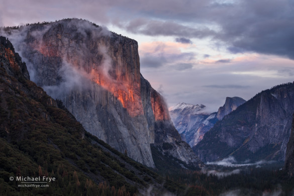 Sunset light, Tunnel View, Yosemite NP, CA, USA