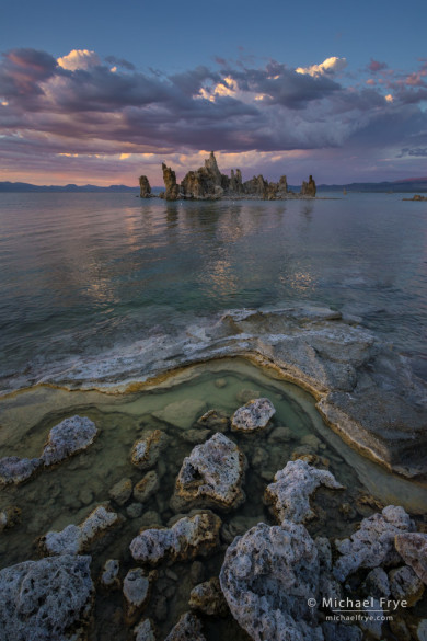 Sunset over tufa formations at Mono Lake, CA, USA