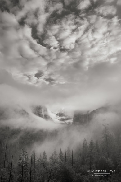 Misty morning scene from Tunnel View, Yosemite NP, CA, USA