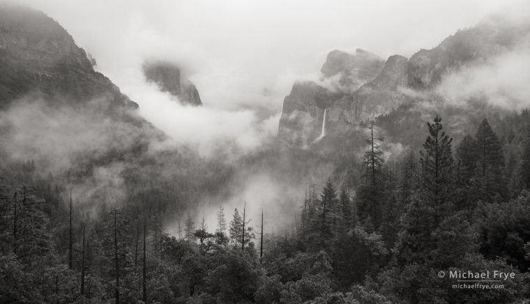 Misty morning at Tunnel View, Yosemite NP, CA, USA