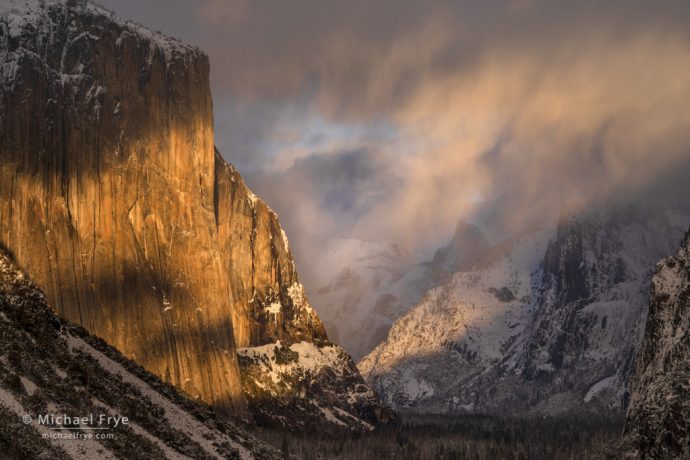 Weather Yosemite Valley: Stormy skies over the valley, Yosemite NP, CA, USA