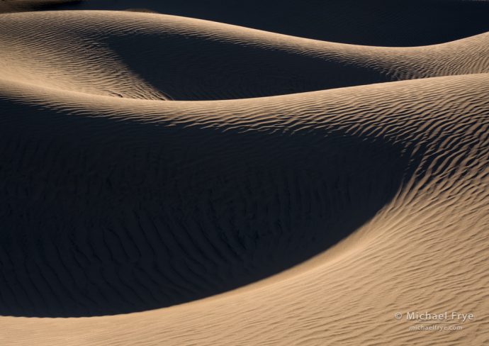 Sand curves, Death Valley NP, CA, USA