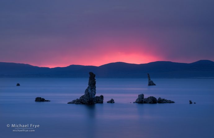 Tufa formations at sunrise, Mono Lake, CA, USA