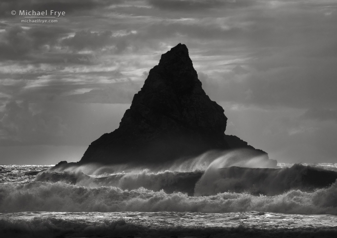 Rock and waves, Oregon Coast, USA