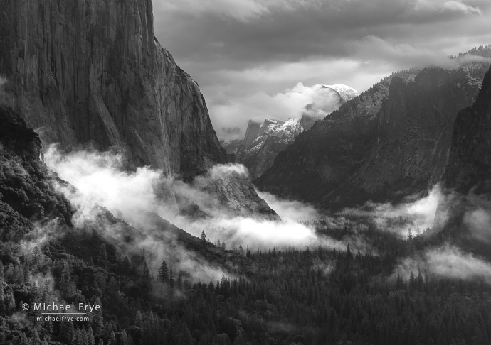 Misty morning from Tunnel View, Yosemite NP, CA, USA