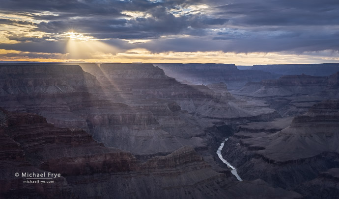 Sunbeams and the Colorado River, Grand Canyon NP, AZ, USA